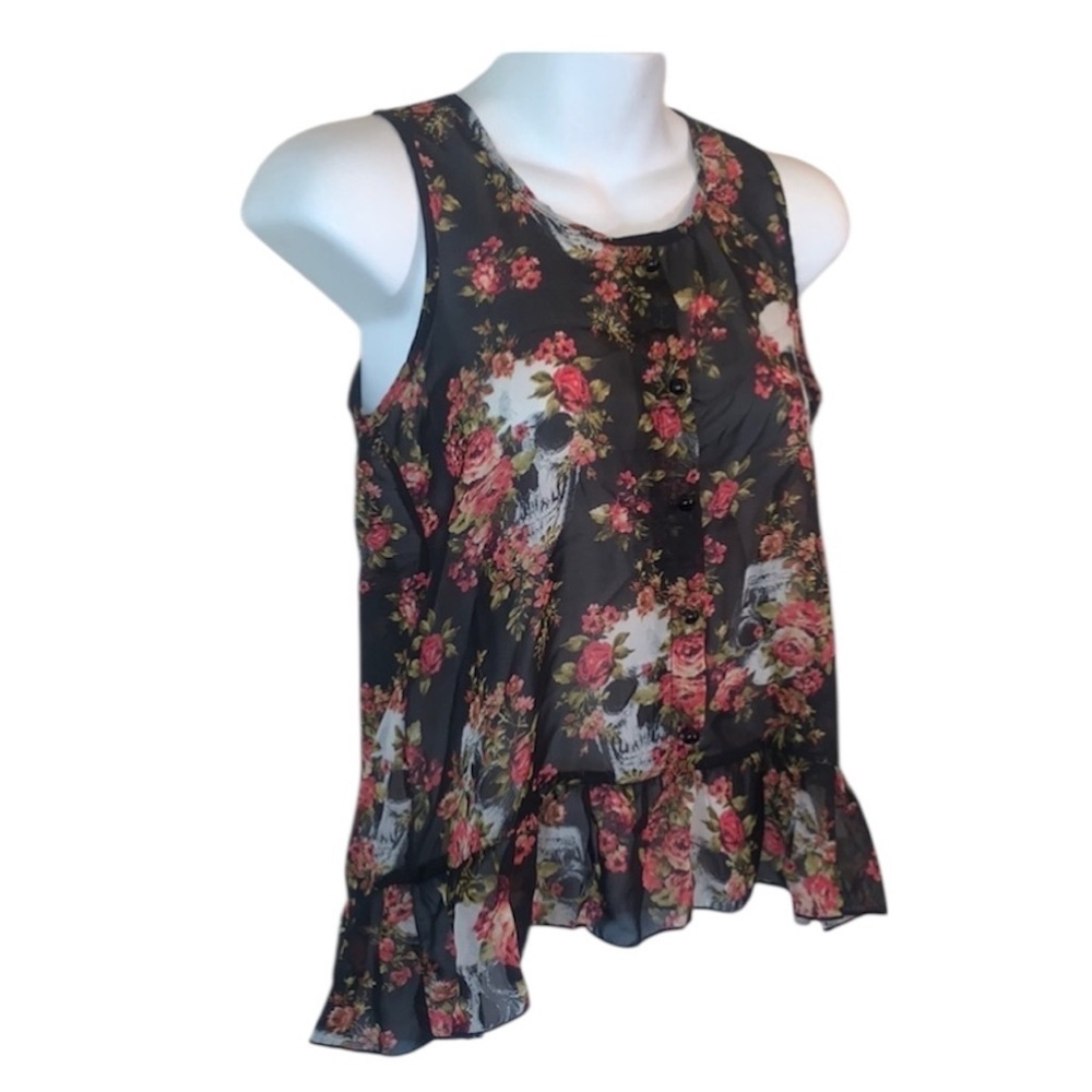 Full Tilt top, women's S,Sheer black with red roses, sugar skulls. Ruffle. euc
